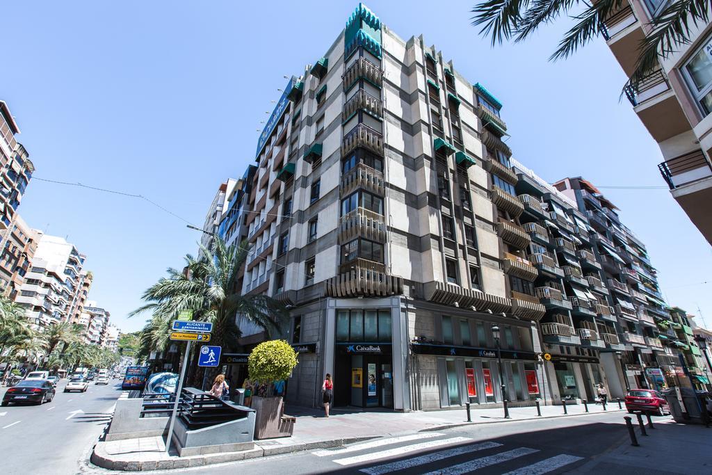 The Lucky Flats - Luceros Apartman Alicante Kültér fotó